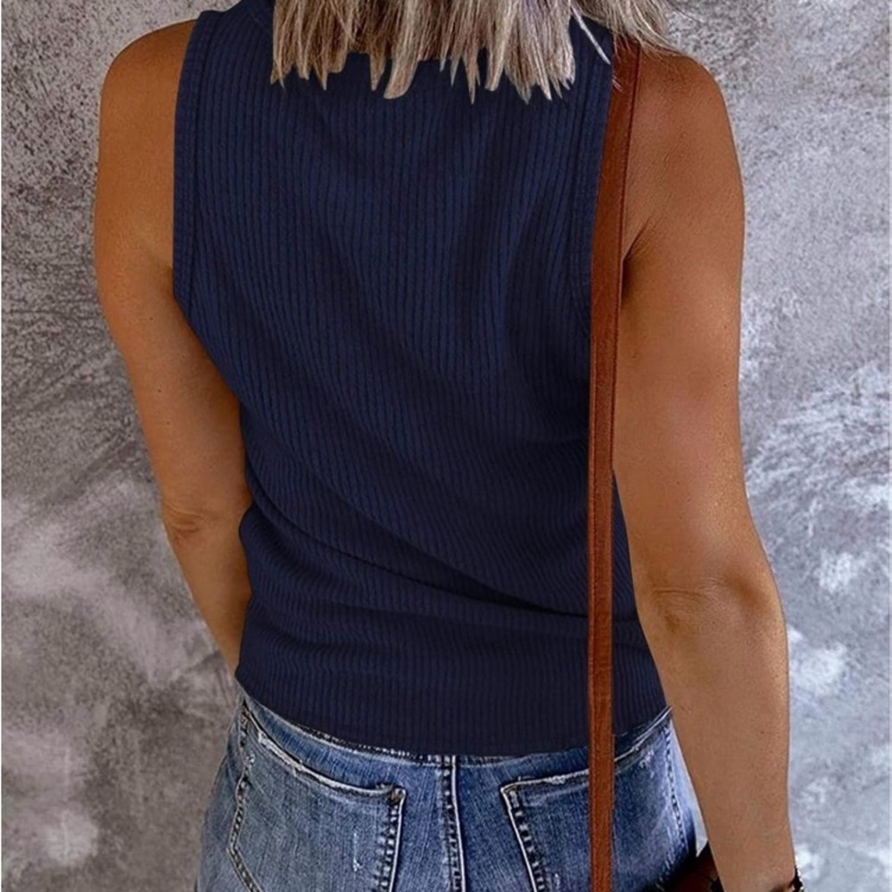 Sleeveless Ribbed Henley Tank Top Navy M - Picture 2 of 5